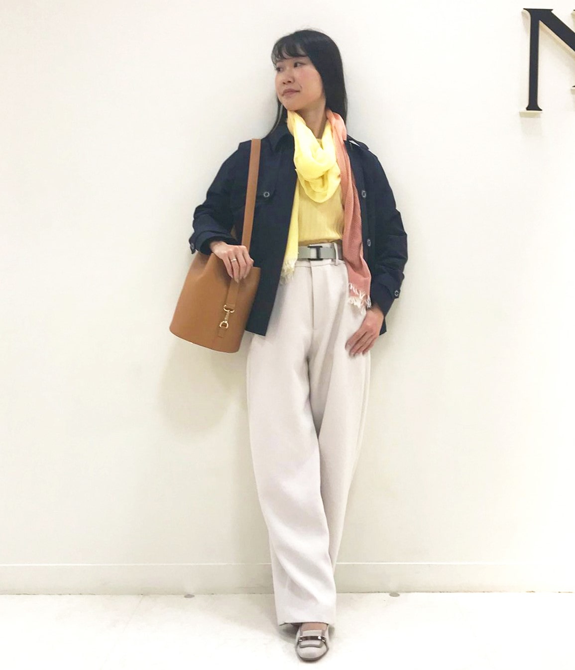 #オフィスカジュアル #春カラー
