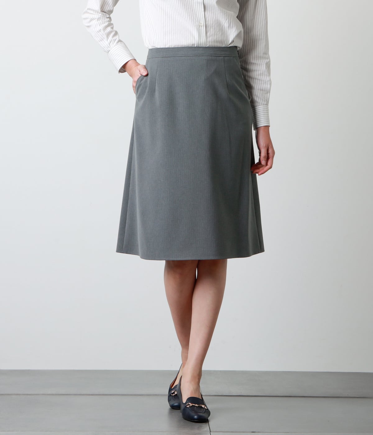 日本廉価 J5065 バーバリーロンドン シャドーストライプスカート