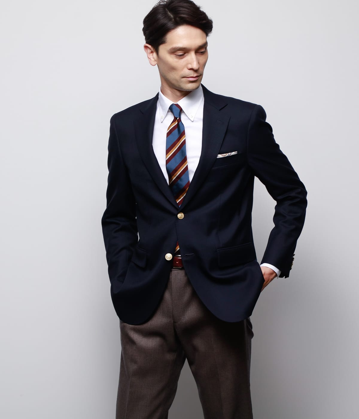 【HERITAGE CLOTH(ナチュラルストレッチ)】サキソニー 無地 マンハッタンモデルブレザー(2ボタン・セットアップ対応)