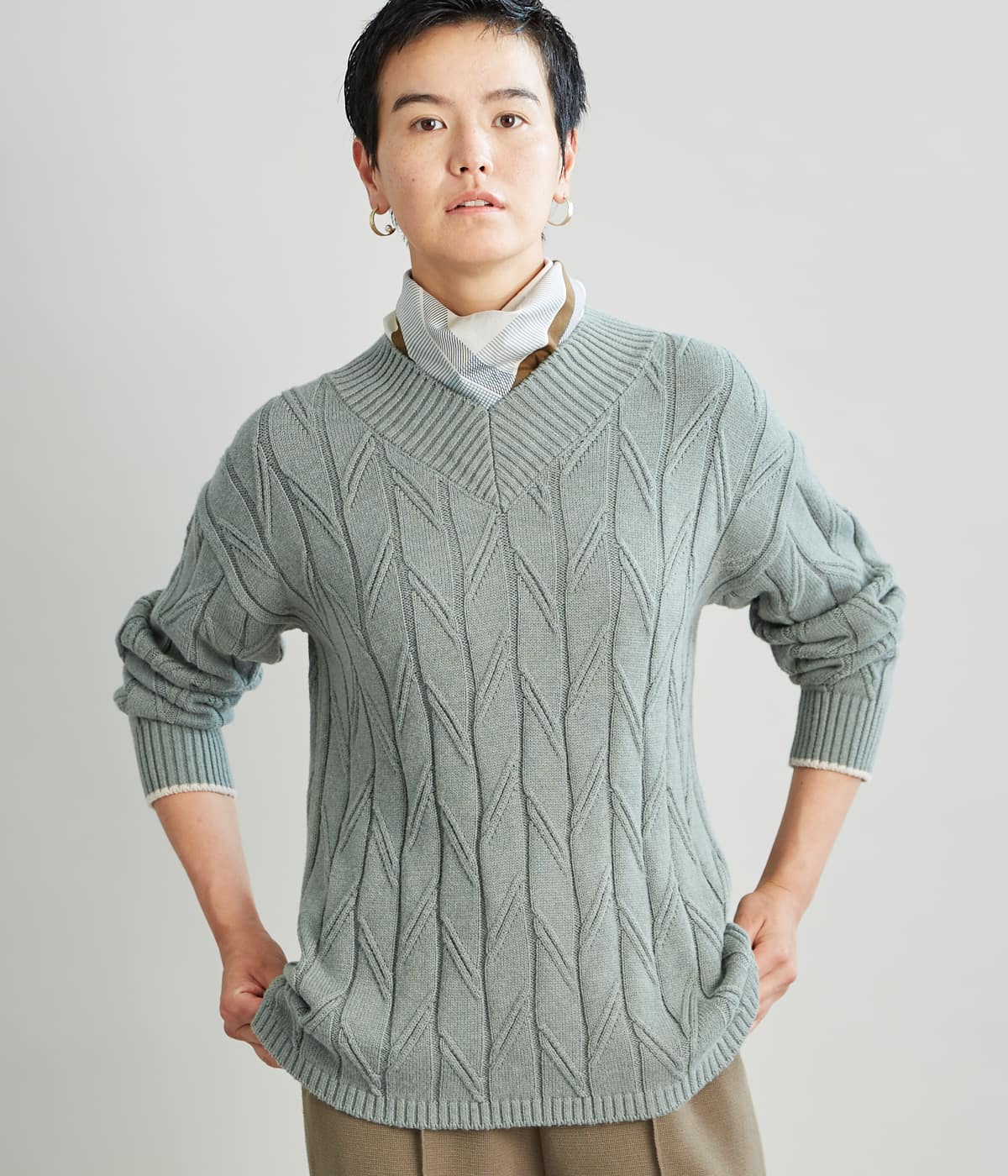 【手洗い可能】Traceable Organic Cotton Wool ケーブル柄Vネックニット