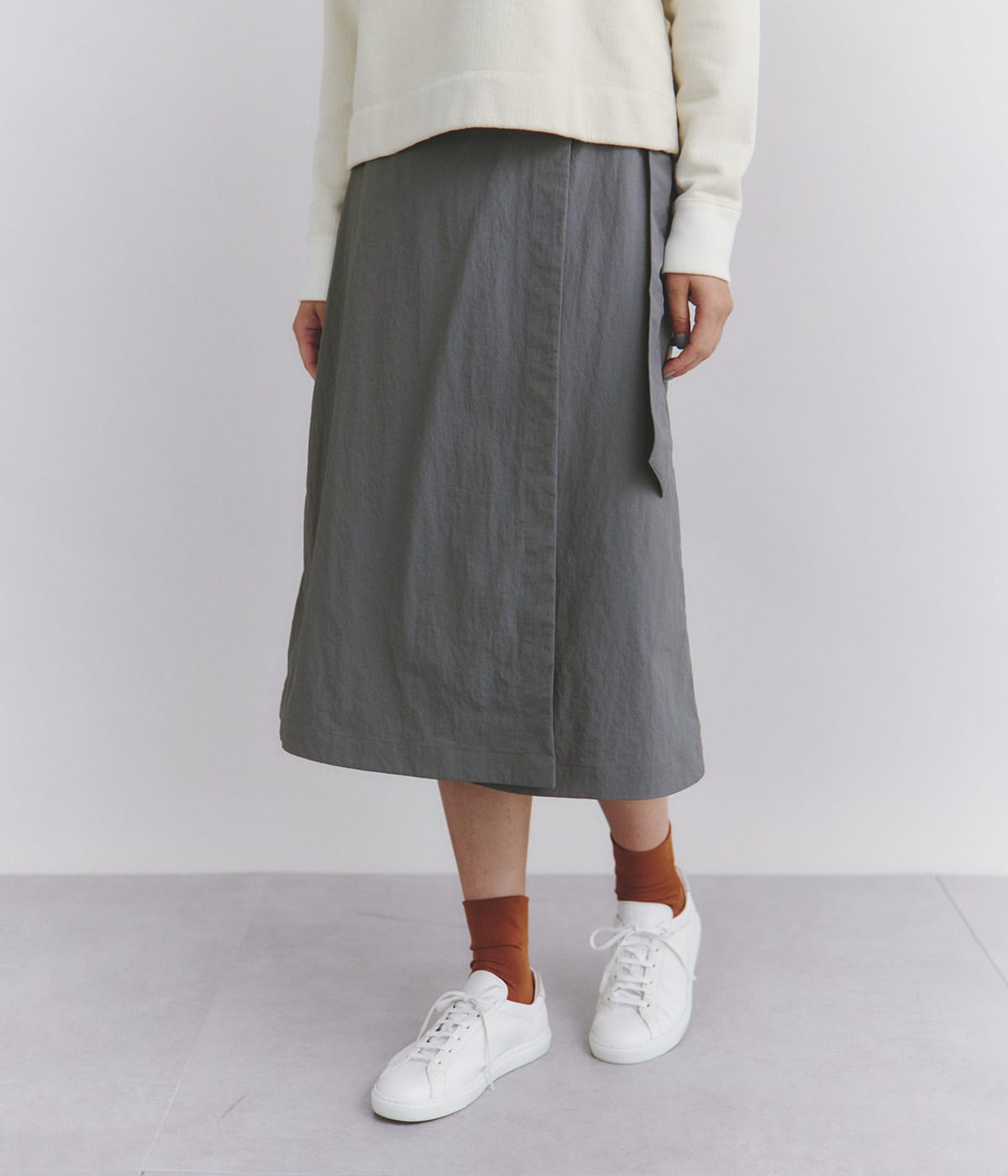 NEWYORKERの［ONIBEGIE］Nylon Dyed Tafeeta ラップスカート