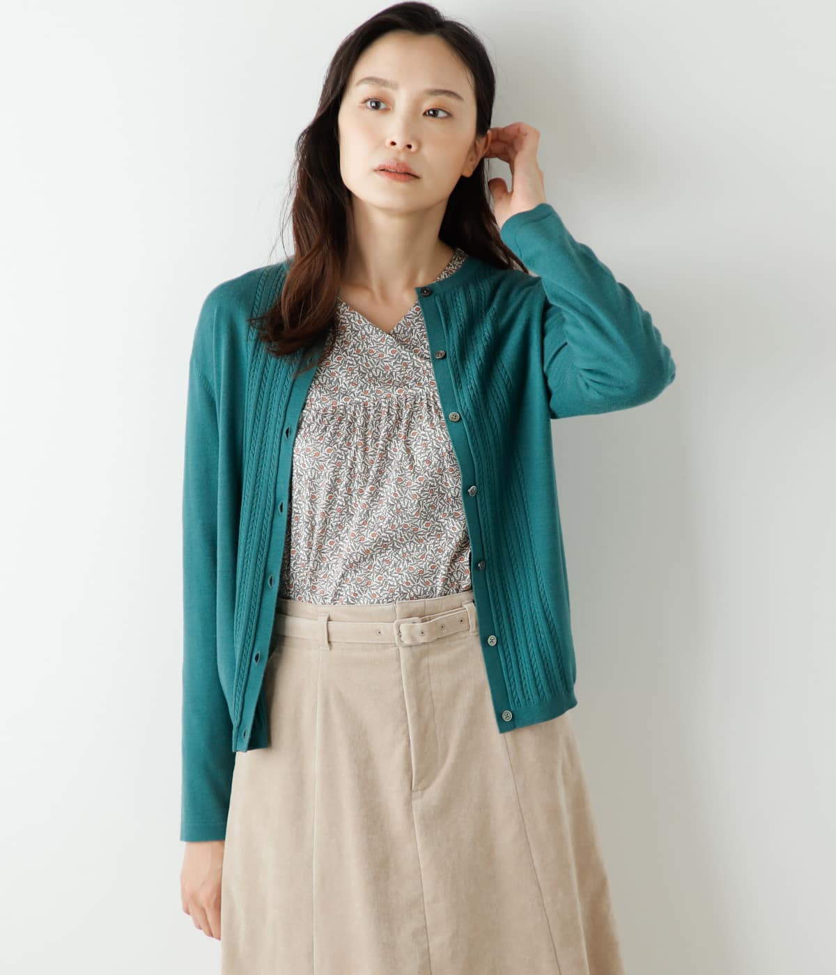 手洗い可能】キャッシュウール クルーネックケーブルニット