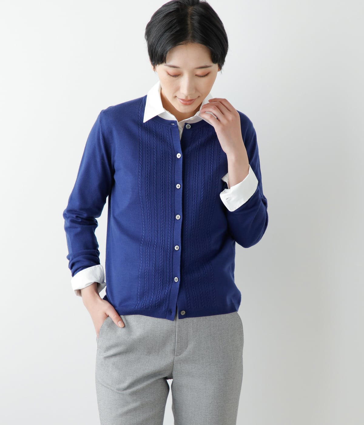 手洗い可能】キャッシュウール クルーネックケーブルニット