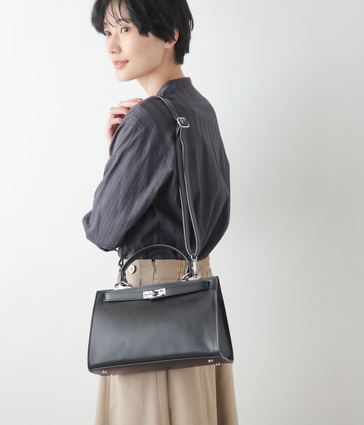 【WEB限定】AULENTTI(オーレンティ) ワンハンドルハンドバッグ