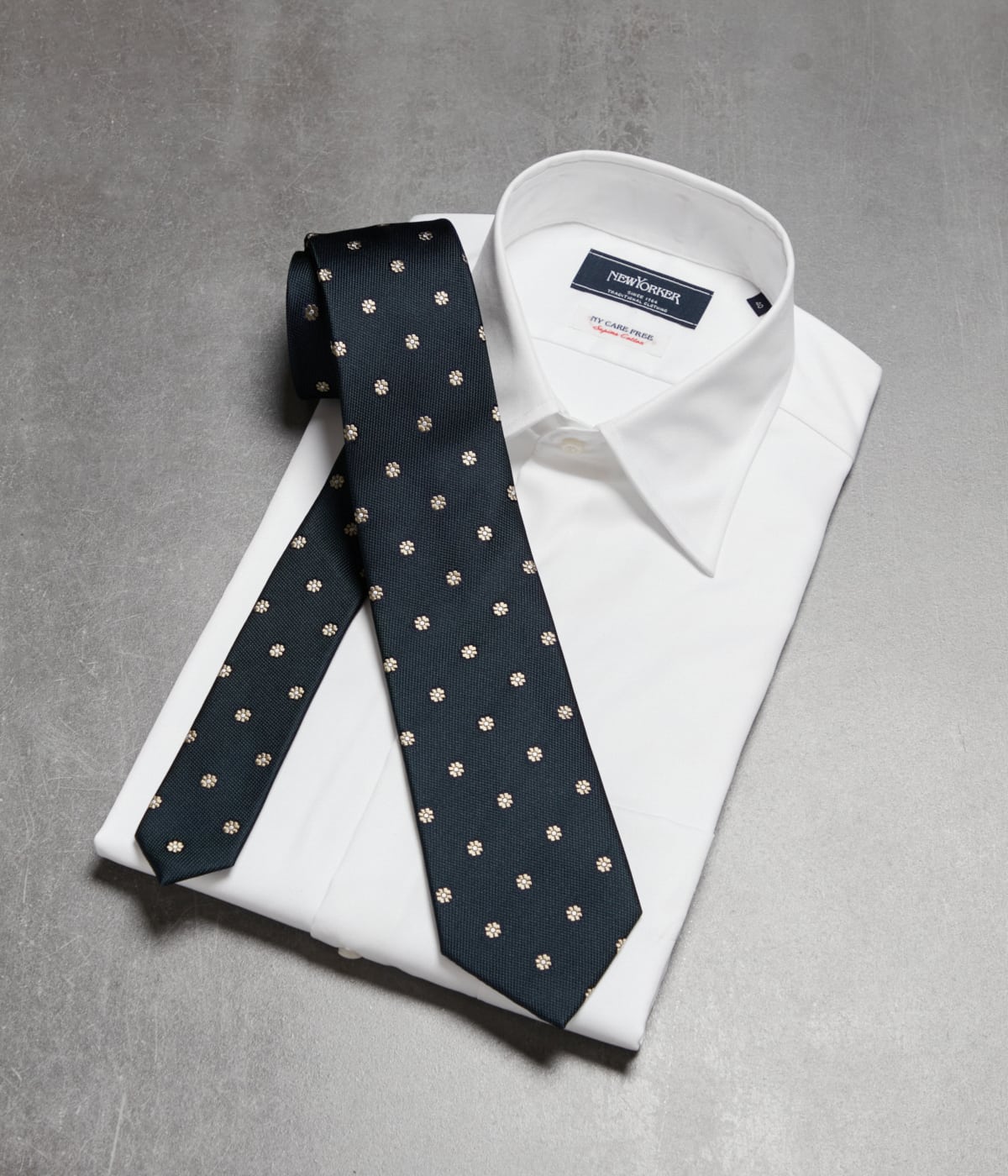 the wardrobe. newyorkerのオックス フラワー ネクタイ