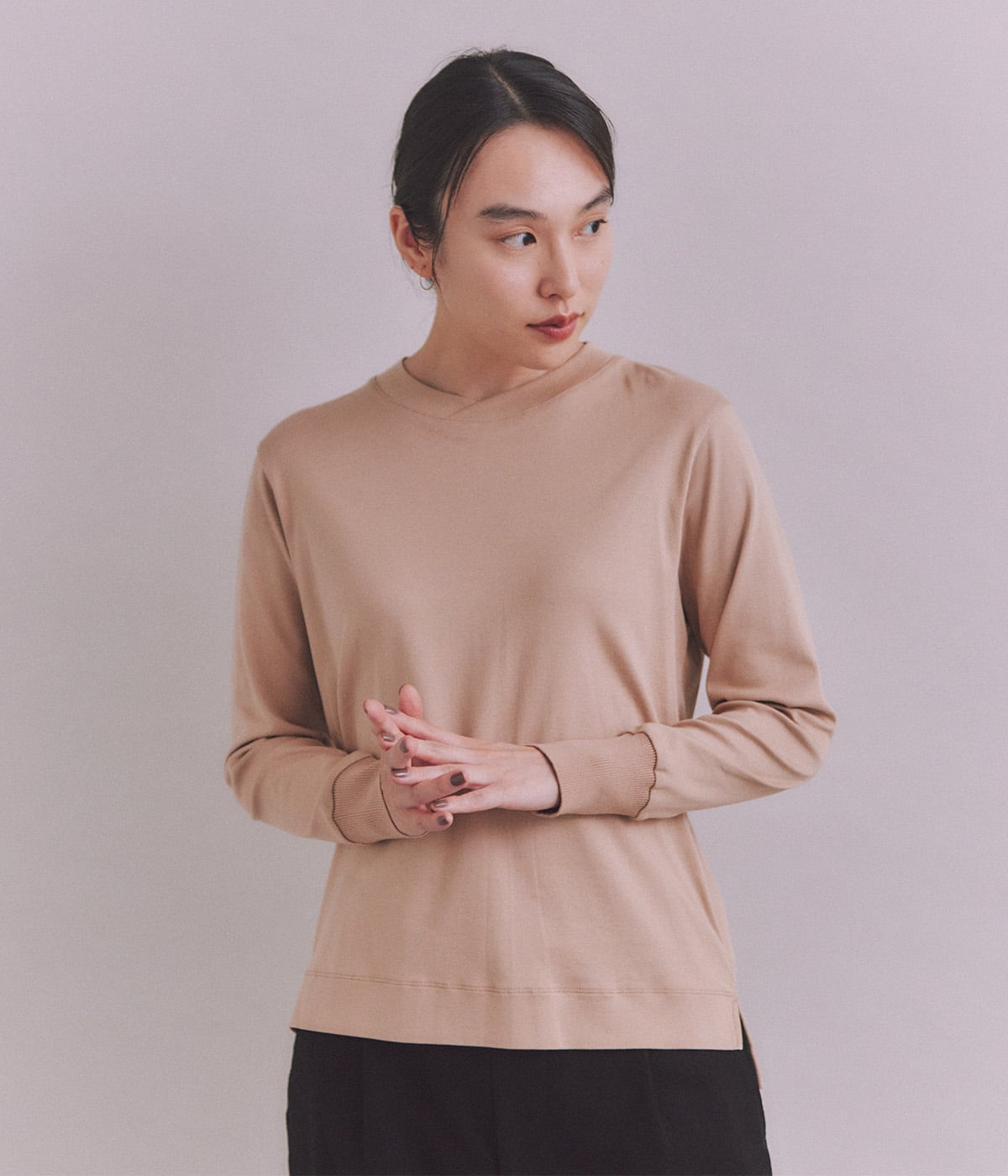 NEWYORKERの［LOTUS］Urtla High Gauge Rib 袖リブクロスネックプルオーバー