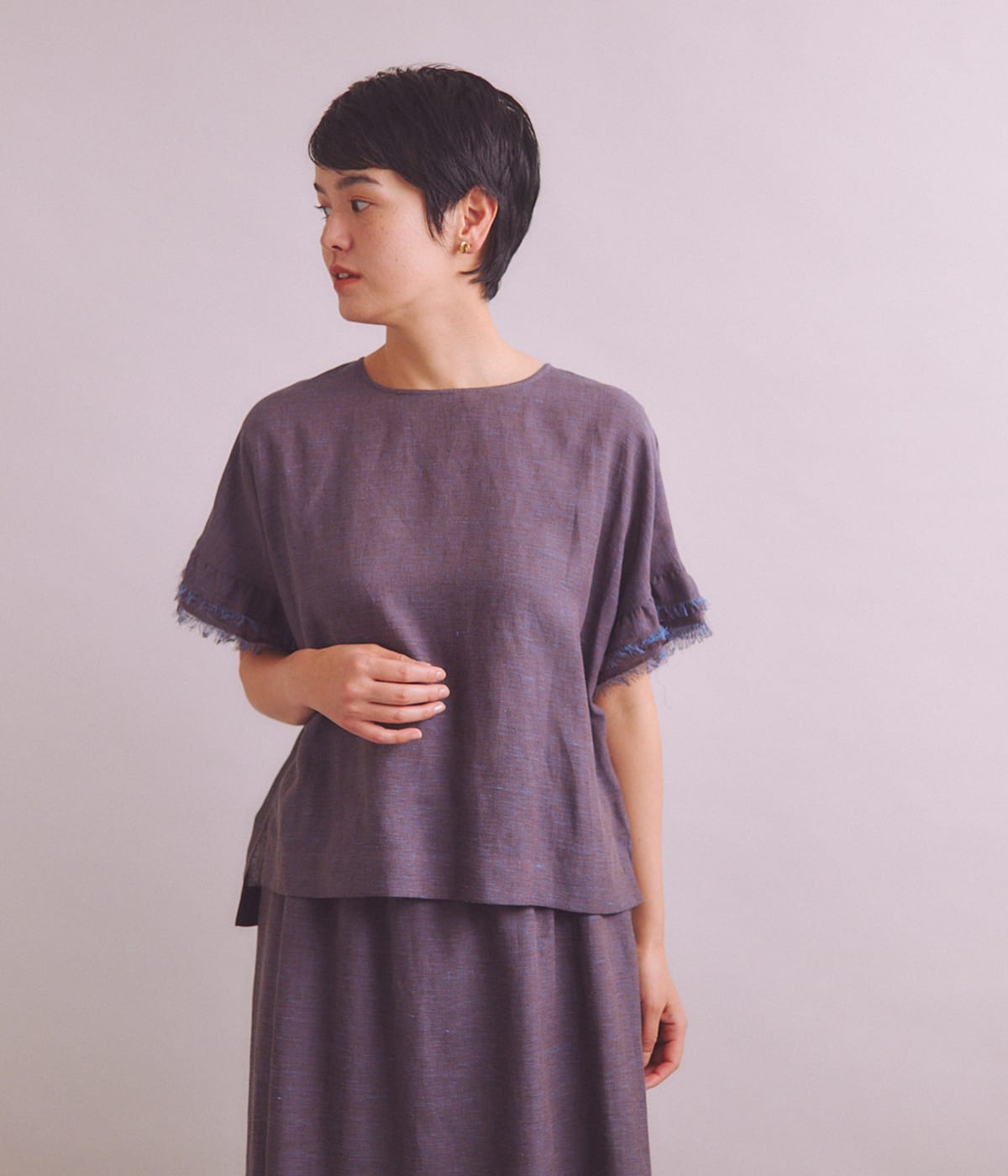 Twist Linen 袖フリルブラウス