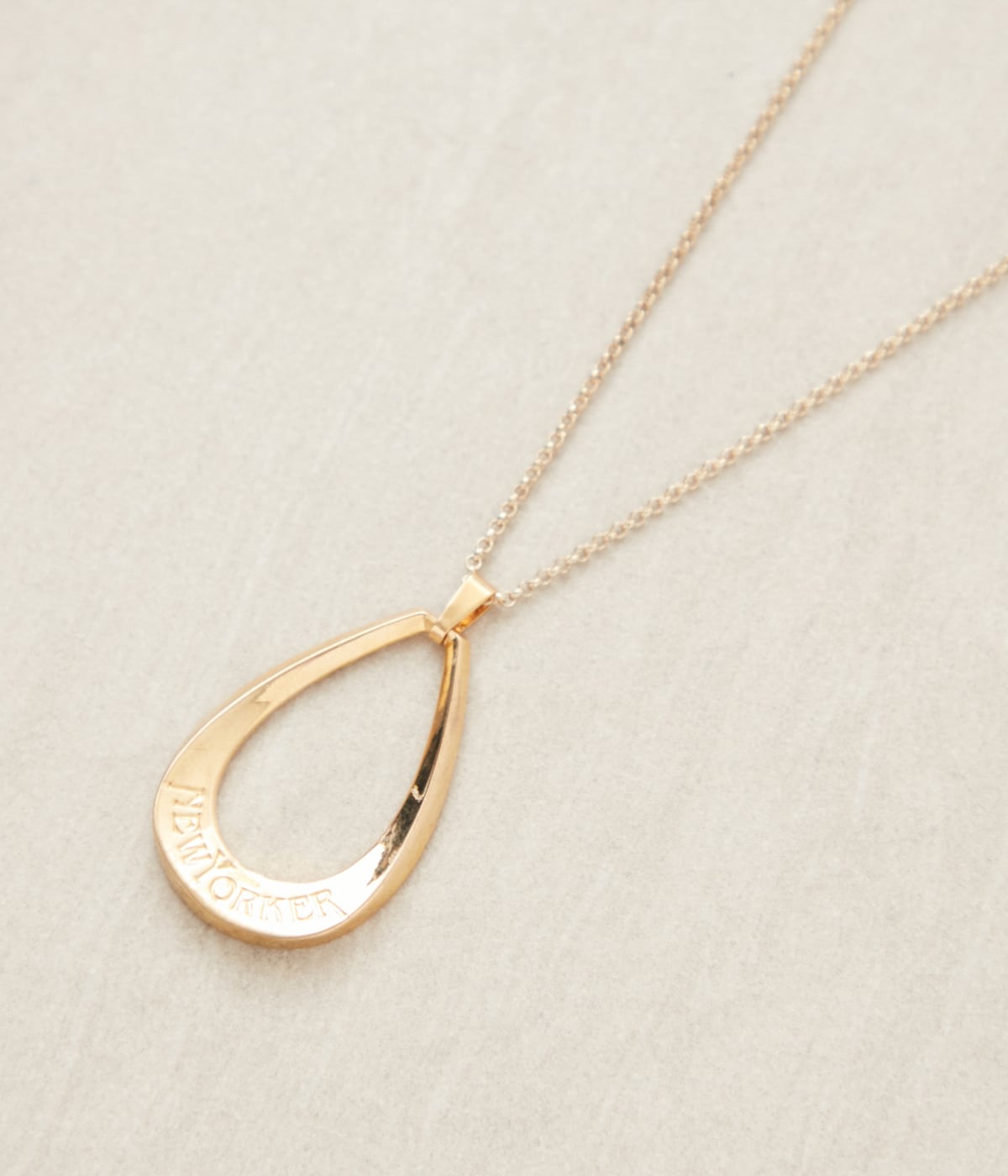 the wardrobe. newyorkerのNYドロップリング ペンダント