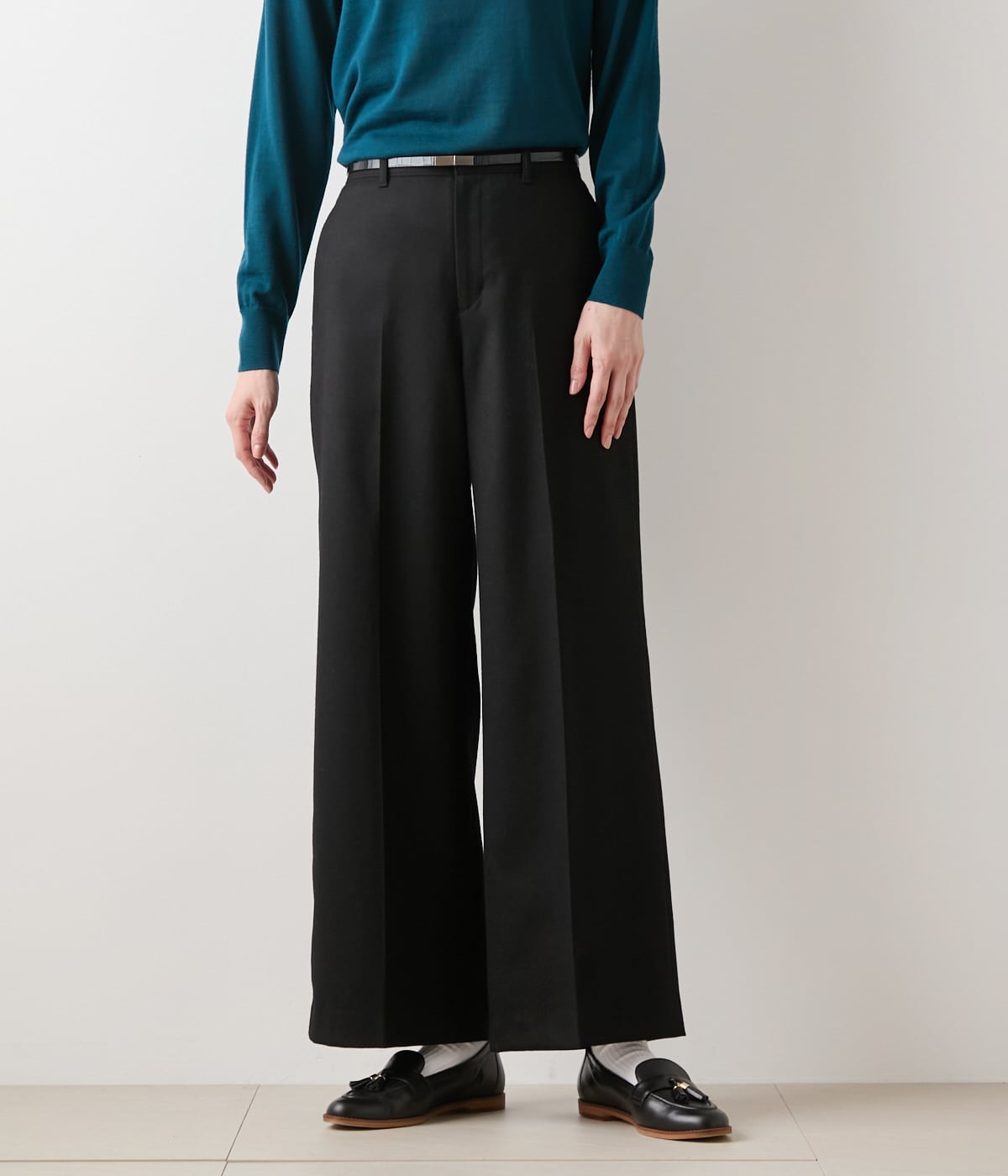 【L】ウールフラノ センタープレスワイドパンツ