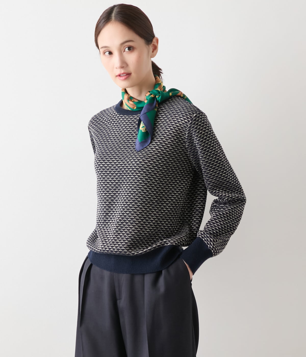 【L】【手洗い可能】トライアングルラメ クルーネックニットプルオーバー