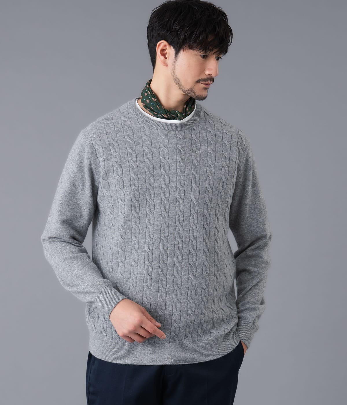 カシミヤ ケーブル クルーネックニット