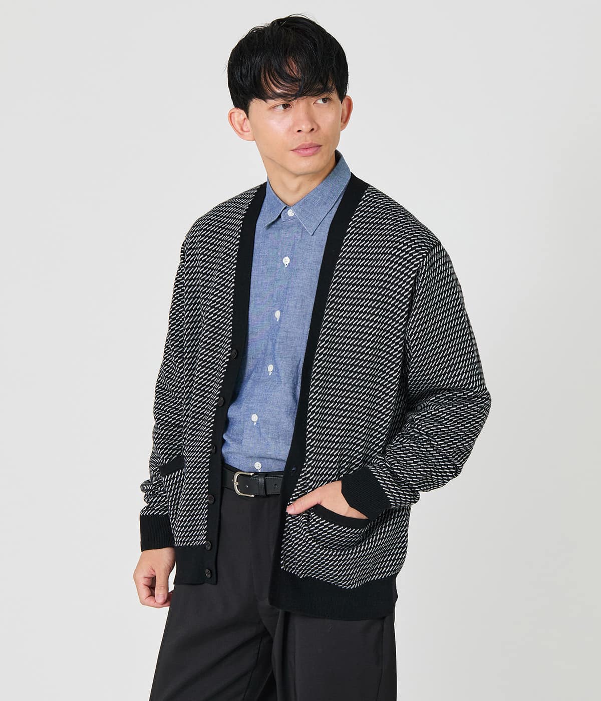 【ウォッシャブル】小紋ドット Vネックカーデカーディガン