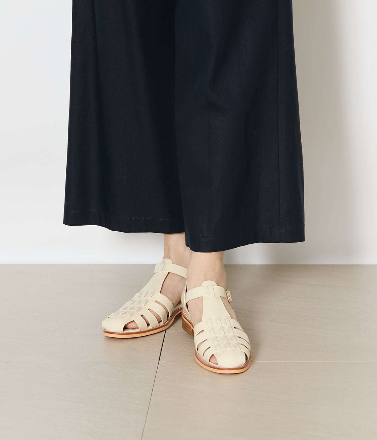 【WEB限定】MOHI(モヒ) レザー グルカサンダル