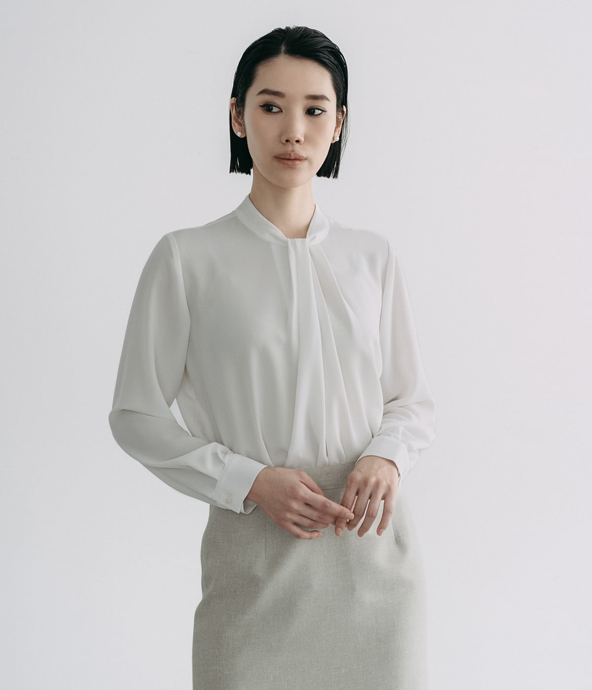 ストレッチジョーゼット スカーフ風長袖ブラウス