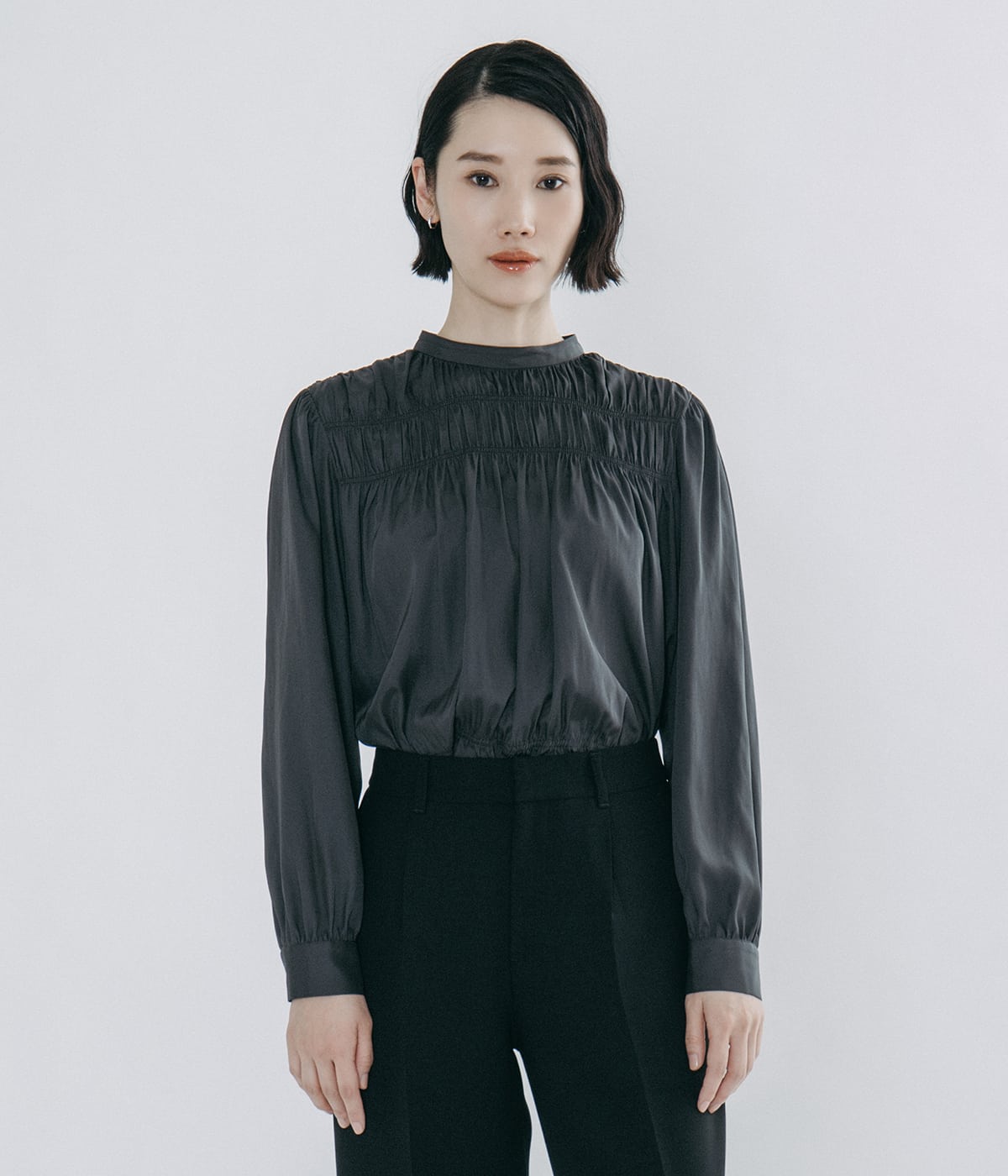 エコシャンブレー 長袖シャーリングブラウス