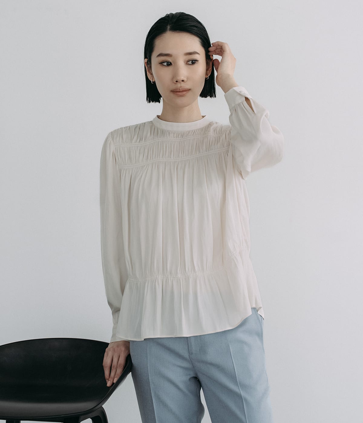 エコシャンブレー 長袖シャーリングブラウス