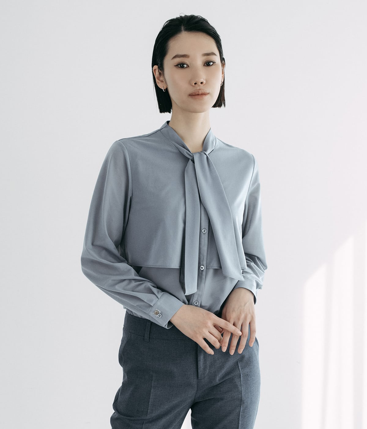 シアジャージー ボウタイレイヤードブラウス