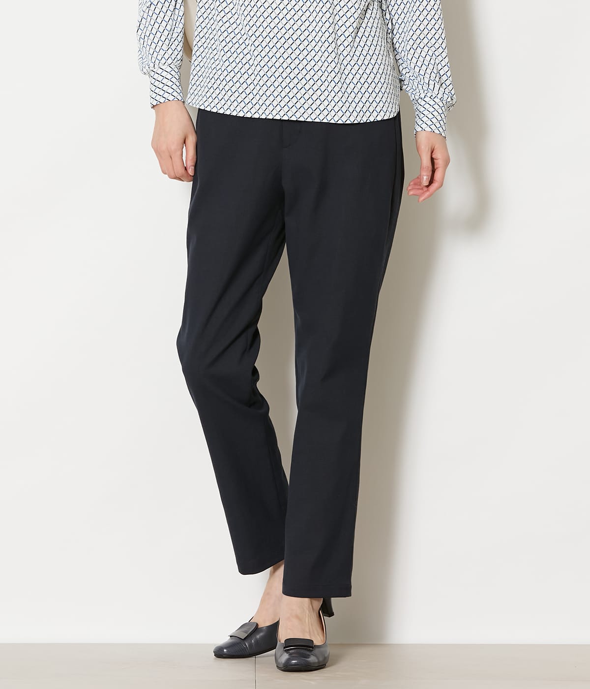 【接触冷感・吸水速乾・UVカット】シェルタリングオックス クロップドテーパードパンツ