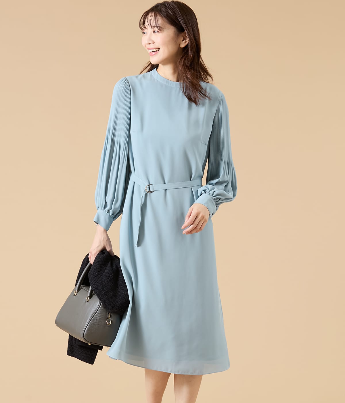 【ウォッシャブル】ソフトジョーゼット 袖プリーツワンピース