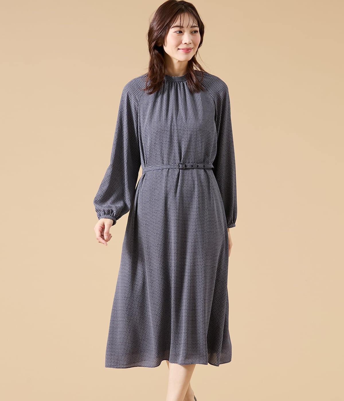 ジオメトリックプリント スタンドギャザーワンピース