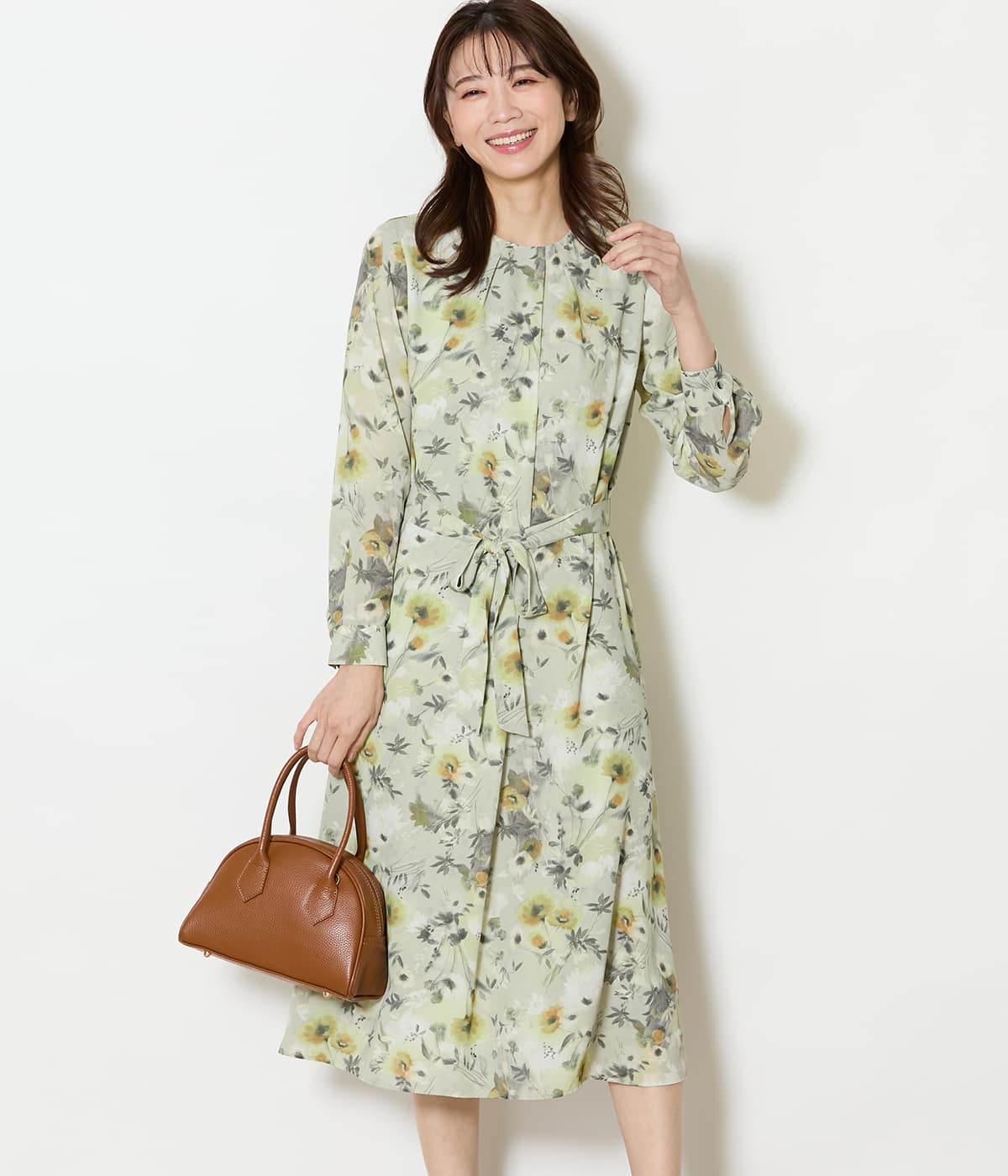 ルミナスフラワープリント フロントタックワンピース