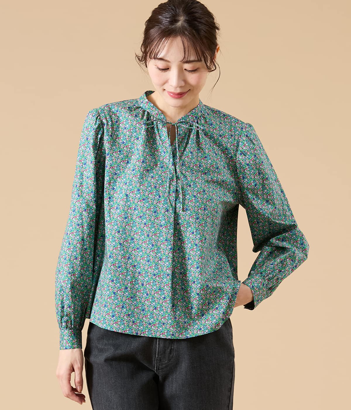 リバティ アバサン・スポット スタンドカラーリボンブラウス