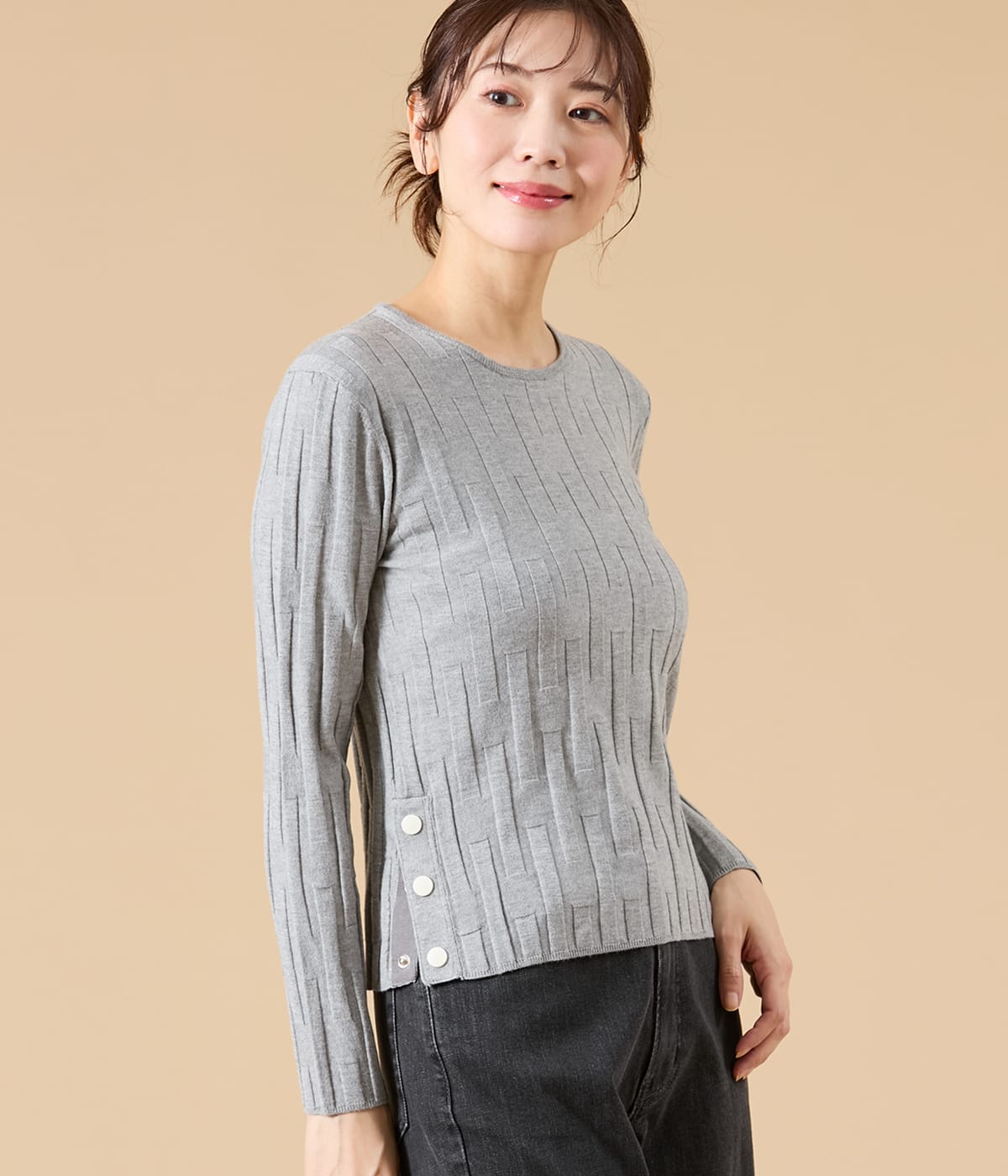 レーヨンポリエステルリブ サイドボタンニットプルオーバー