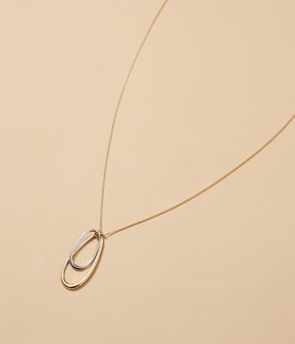 楕円モチーフペンダント