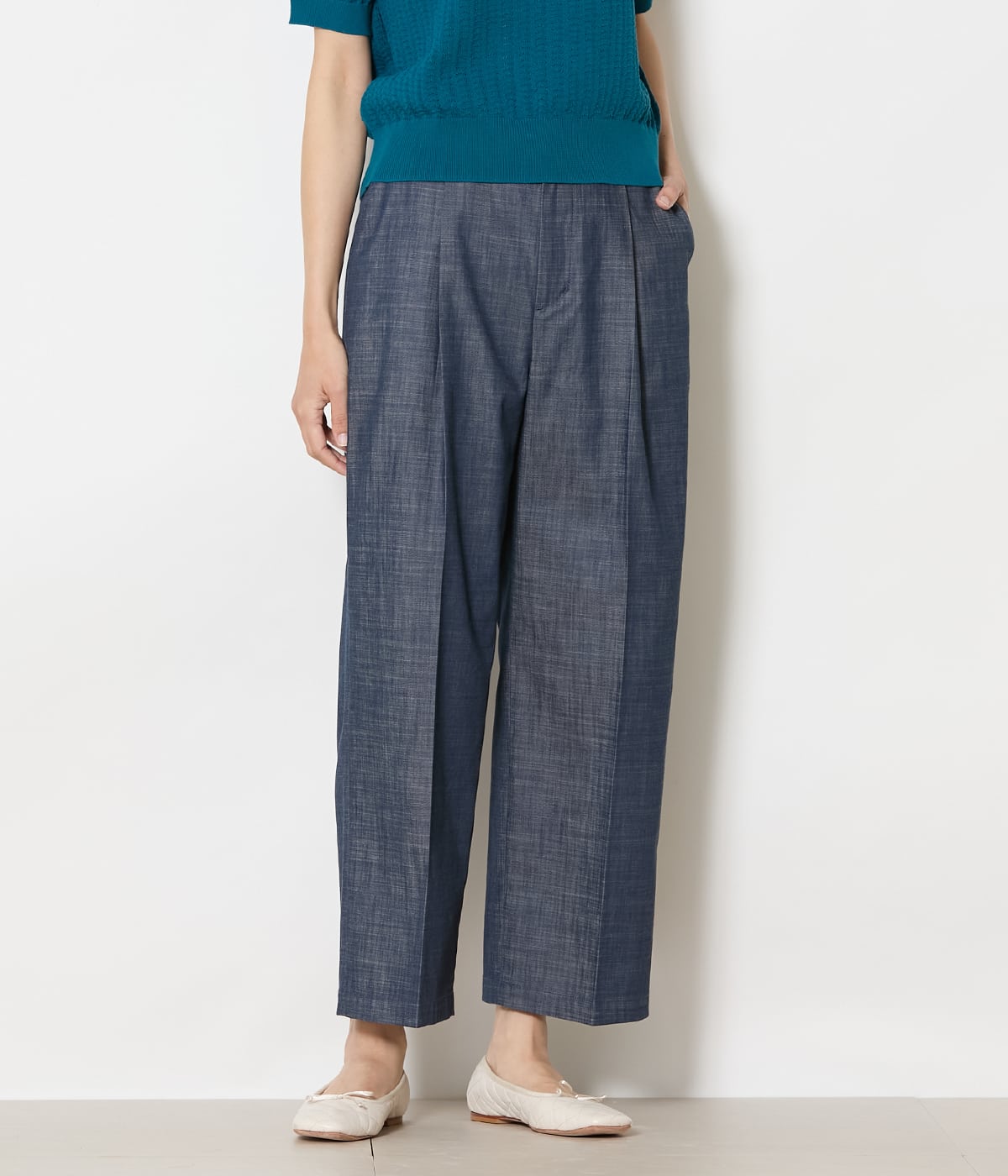 【L】スラブシャンブレー タックワイドパンツ