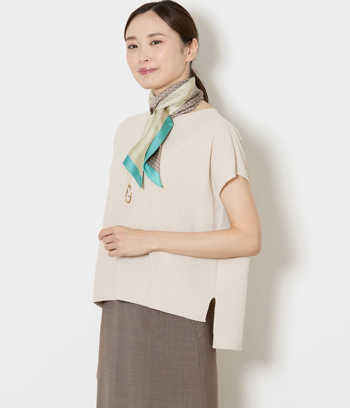 【L】ポリナイロンブークレーホールガーメント(R) フレンチスリーブニットプルオーバー