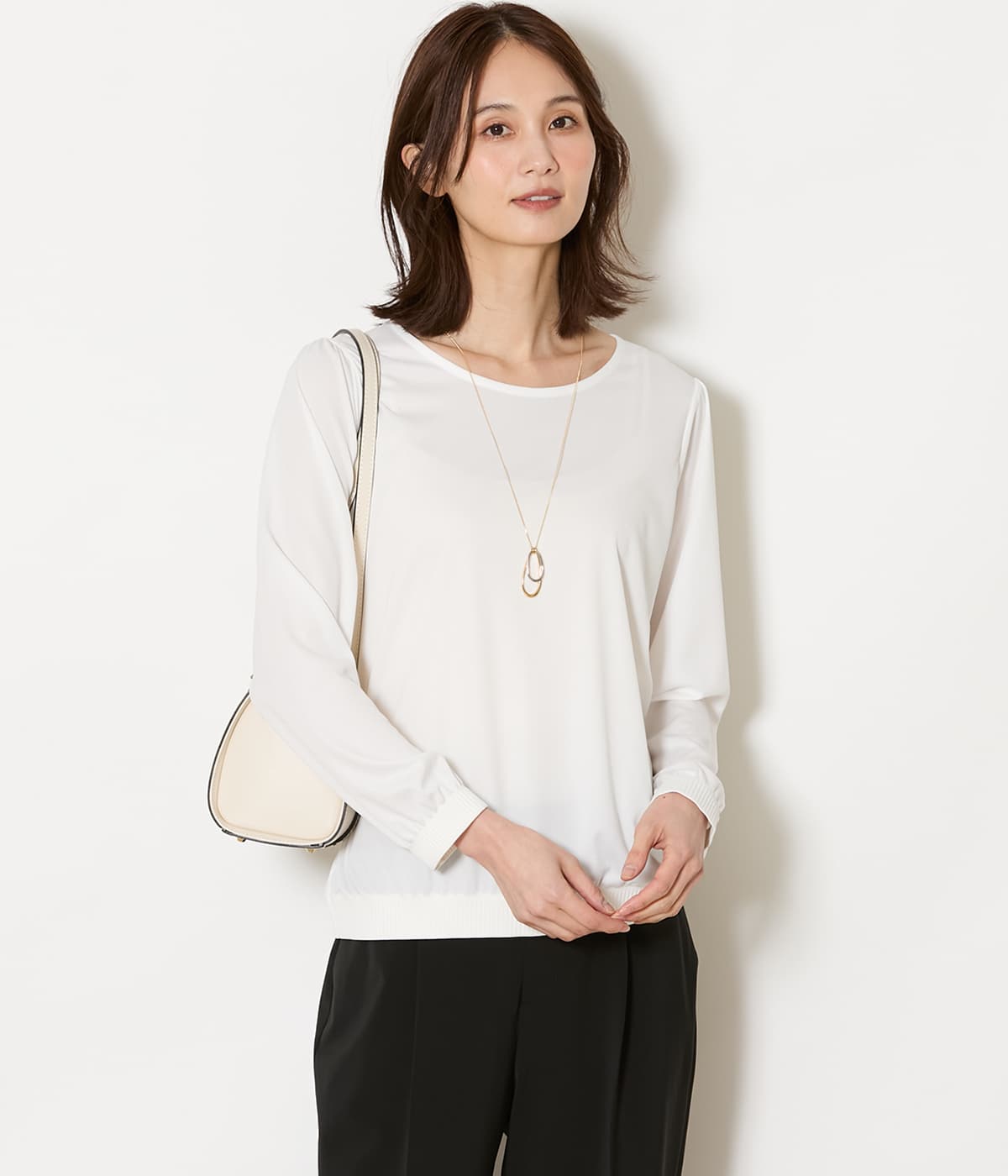 【L】ポリエステルスムース シャーリングTブラウス