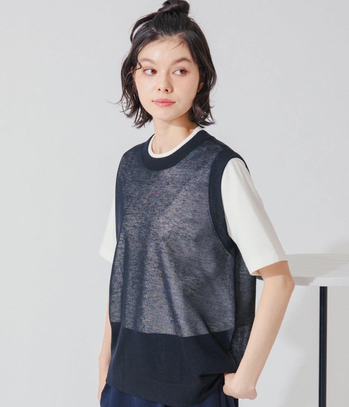 【ドライタッチ・シアー素材】シアーノースリーブニット