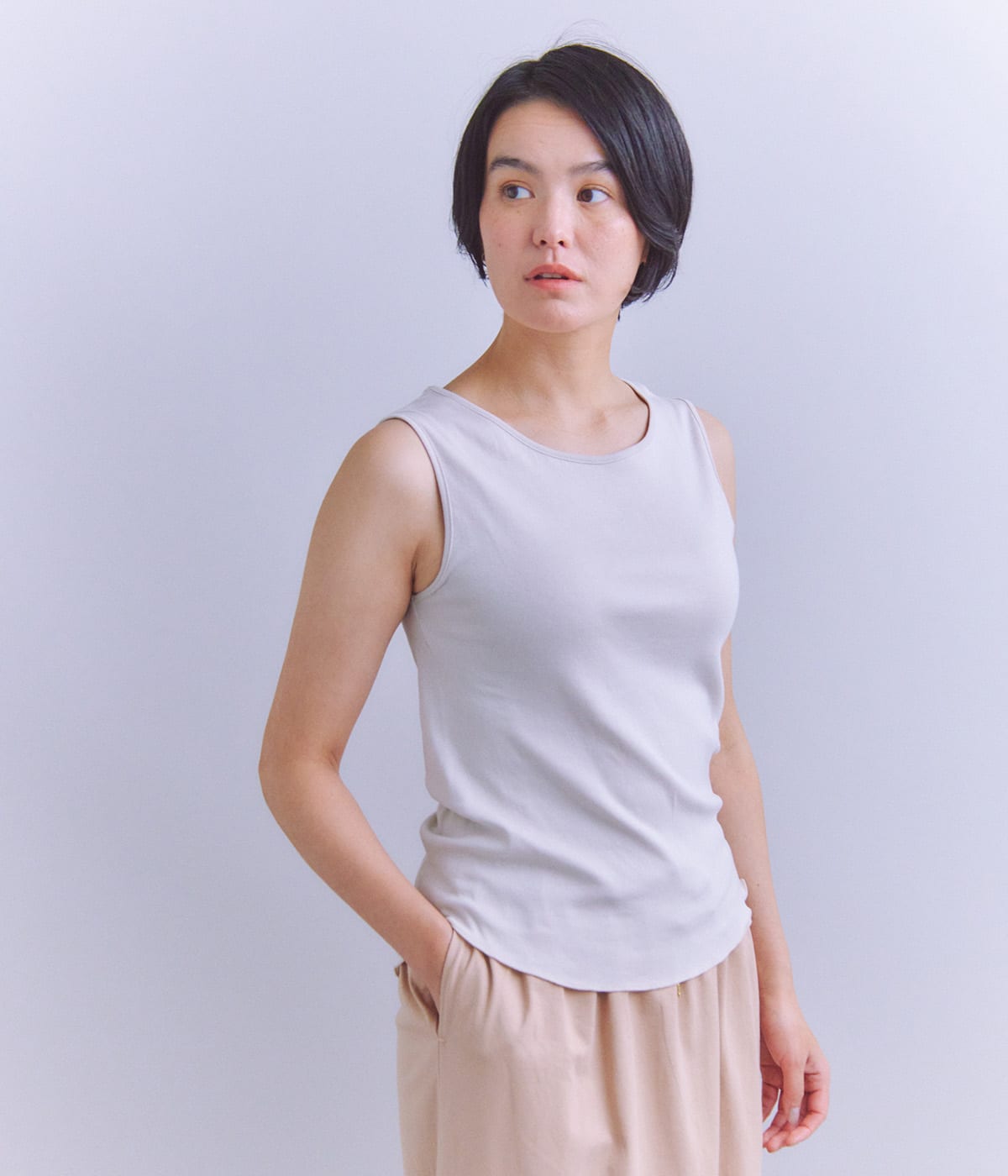 タンクトップ