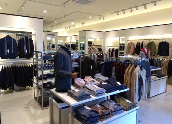 【アウトレット】ジャズドリーム長島店